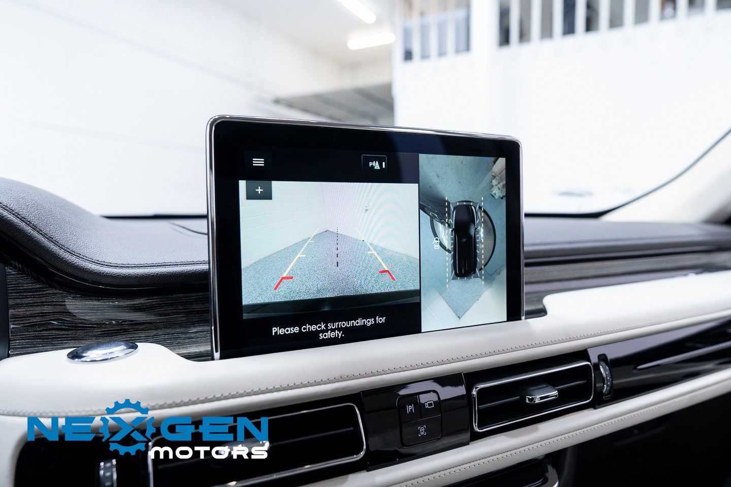 Used 2022 Lincoln Aviator Black Label w/ Dynamic Handling Package image 40