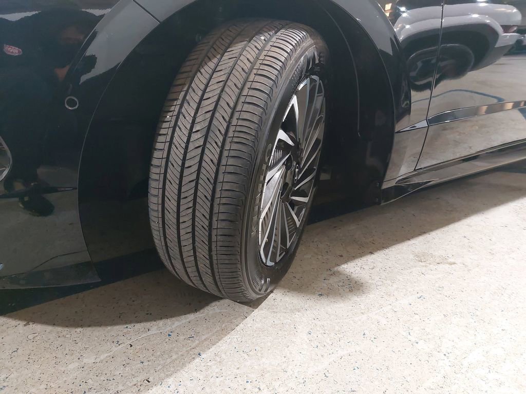 Certified 2025 Hyundai Sonata Limited image 34