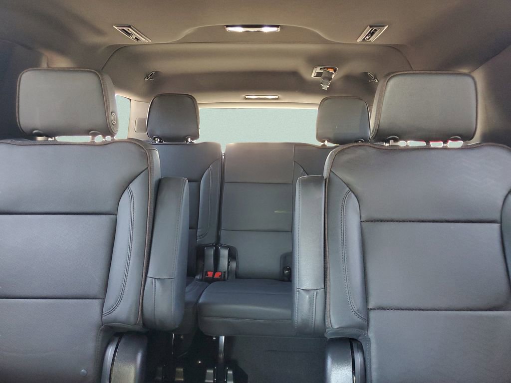 Used 2023 Chevrolet Suburban High Country image 21