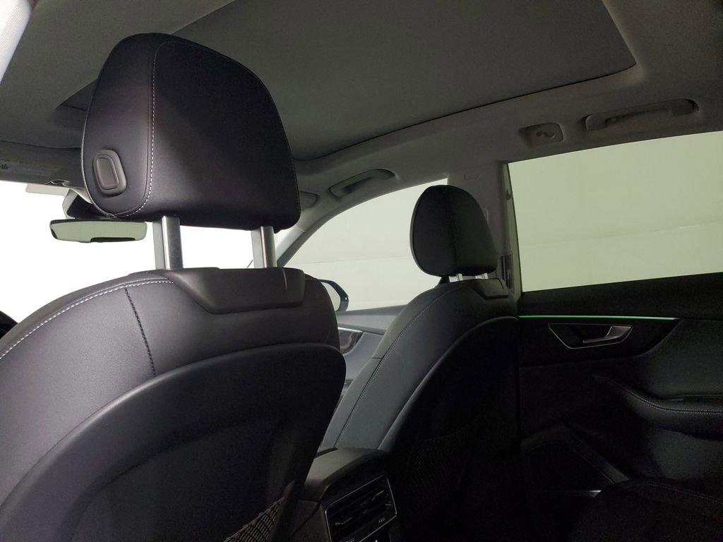 Used 2023 Audi Q8 Premium Plus w/ Premium Plus Package image 14