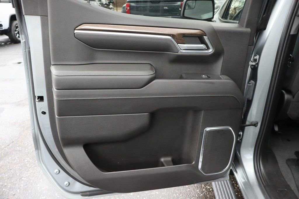 Used 2023 Chevrolet Silverado 1500 RST image 21