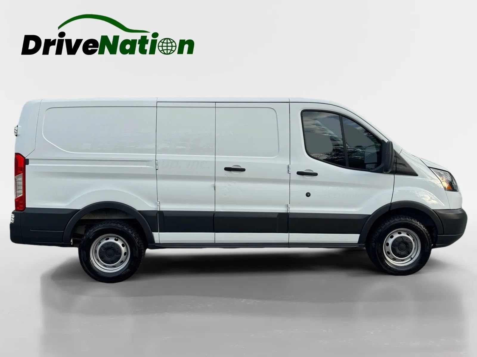 Used 2016 Ford Transit 250 130 Low Roof RWD image 4