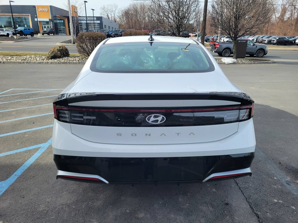 New 2026 Hyundai Sonata SEL FWD image 4
