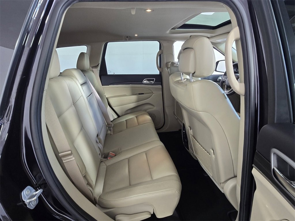 Used 2021 Jeep Grand Cherokee Limited image 14