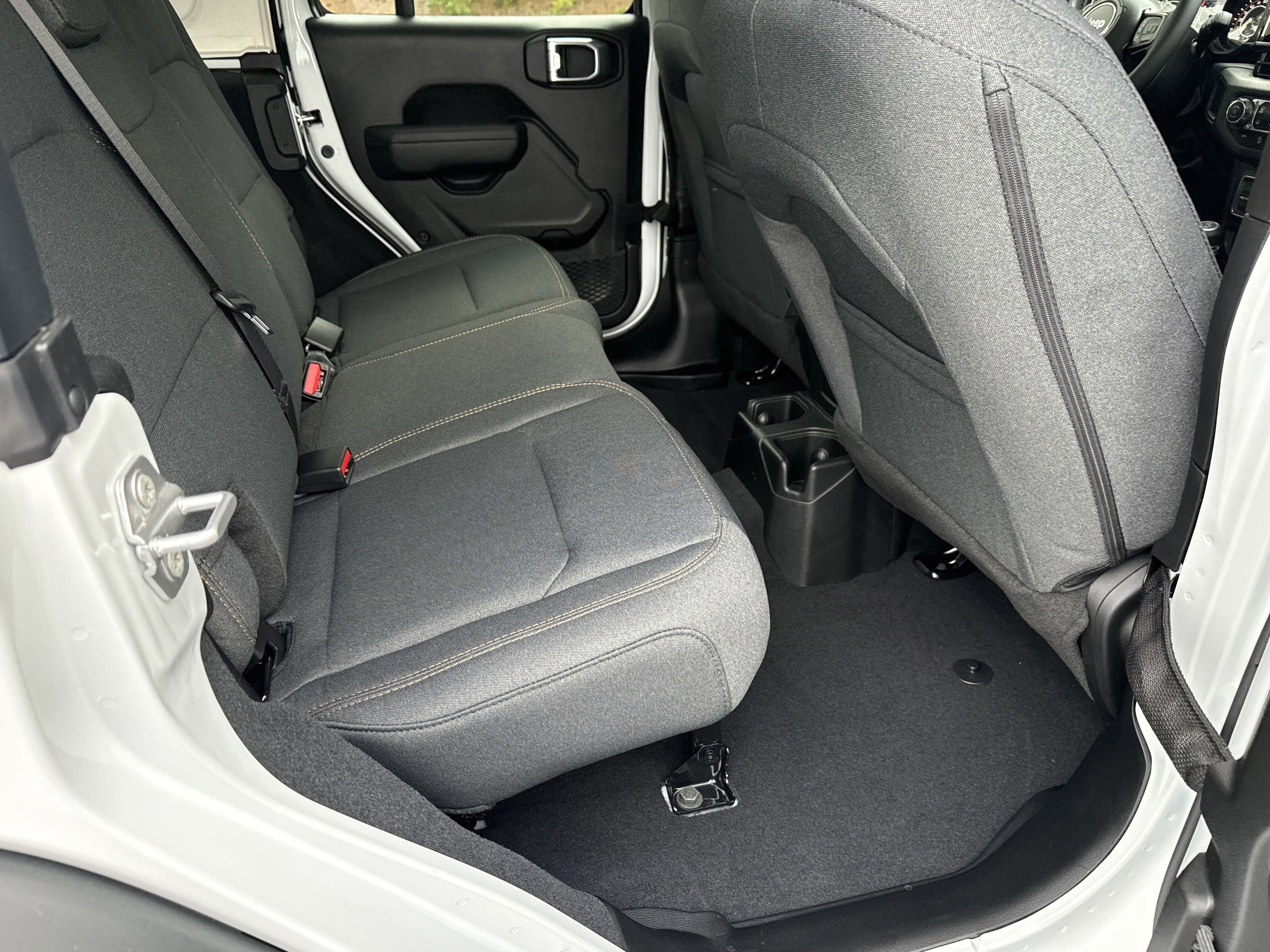 New 2025 Jeep Wrangler Sport S image 21