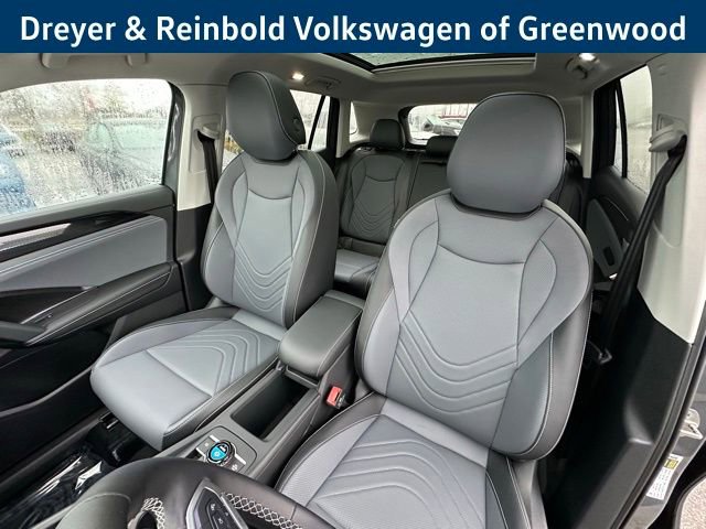 New 2026 Volkswagen Tiguan SE image 26