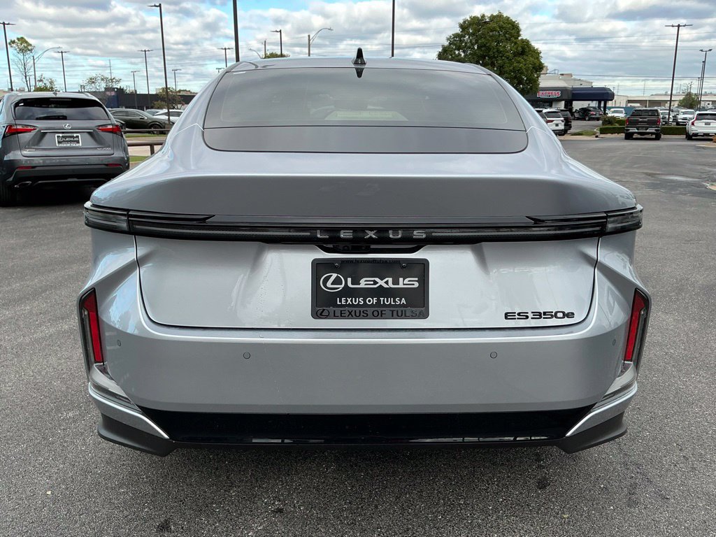 New 2026 Lexus ES 350e w/ Accessory Package (Z1) FWD image 4