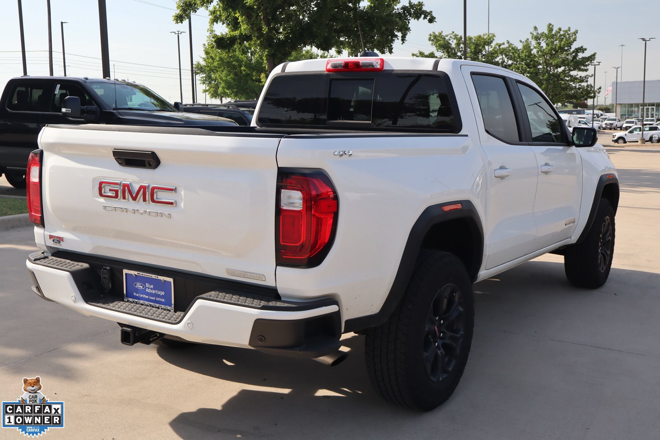 Used 2025 GMC Canyon Elevation w/ Convenience Package AWD/4WD image 3