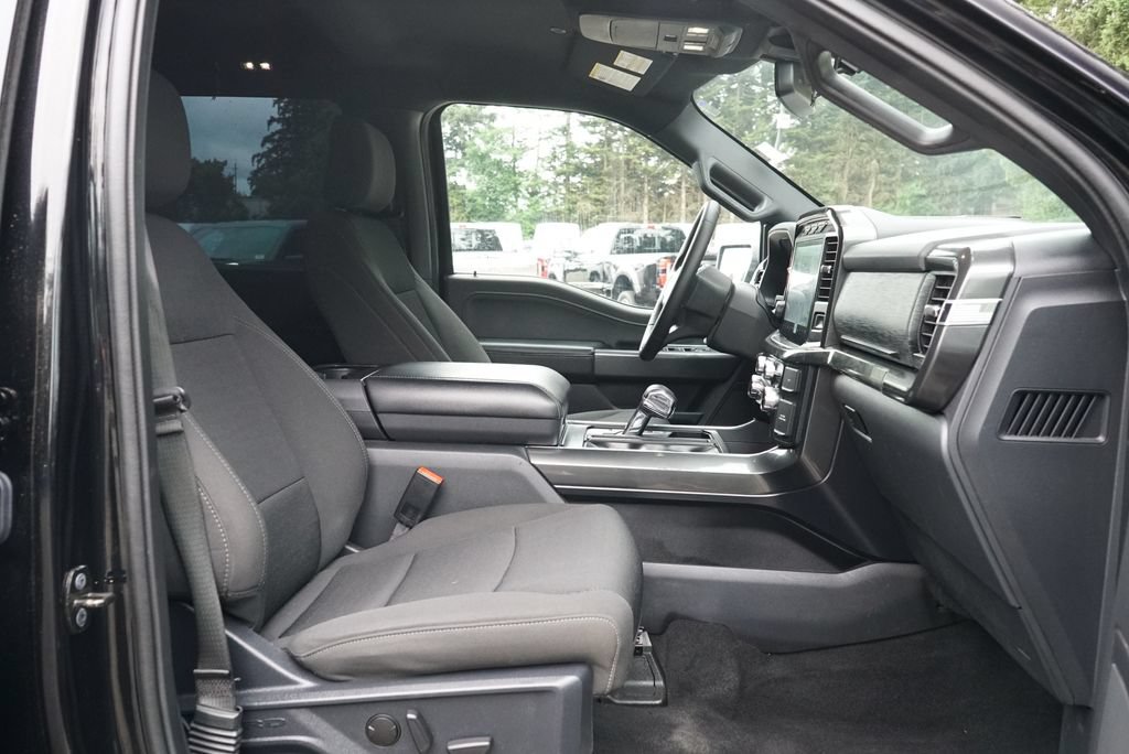 Used 2013 Ford F150 XLT w/ Mid Equipment Group AWD/4WD image 9