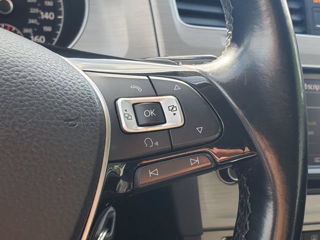 Used 2015 Volkswagen Golf S FWD image 16
