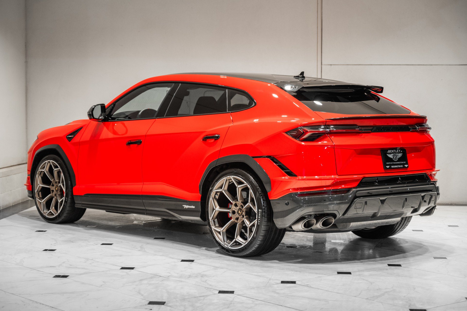 Used 2024 Lamborghini Urus Performante AWD/4WD image 7