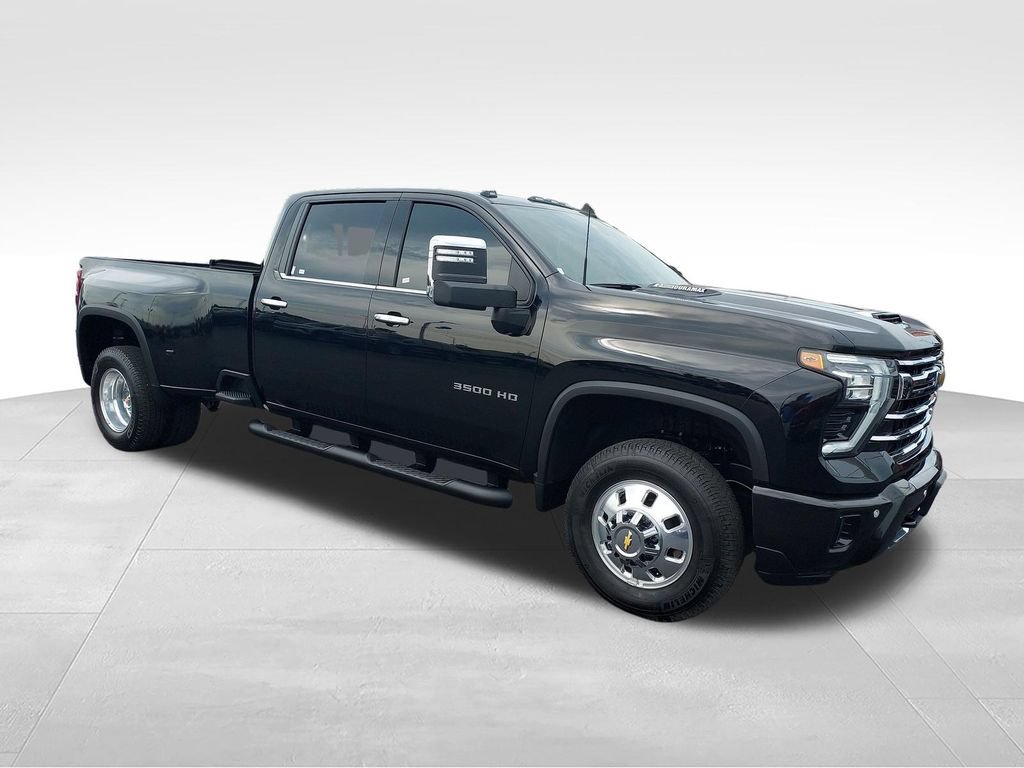 Used 2025 Chevrolet Silverado 3500 LTZ w/ LTZ Plus Package AWD/4WD image 7