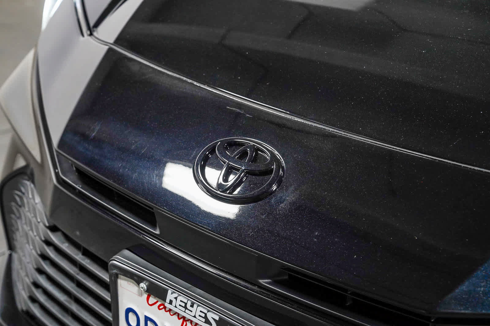 Used 2025 Toyota Camry LE w/ Convenience Package FWD image 8