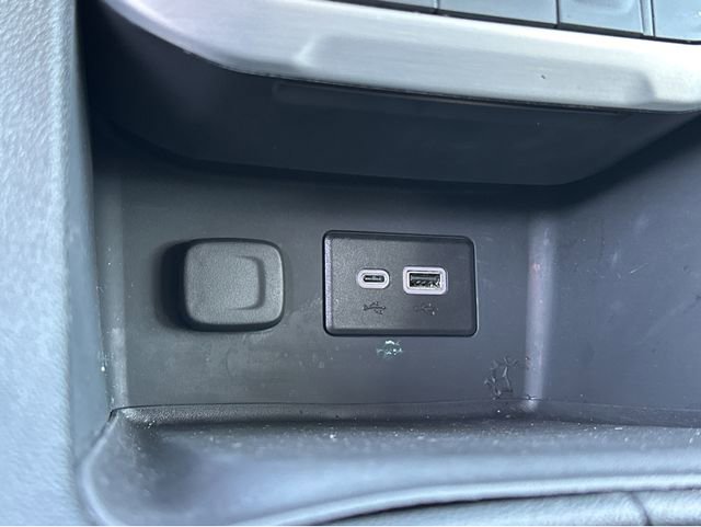 Certified 2023 GMC Acadia SLE w/ Elevation Edition FWD image 19