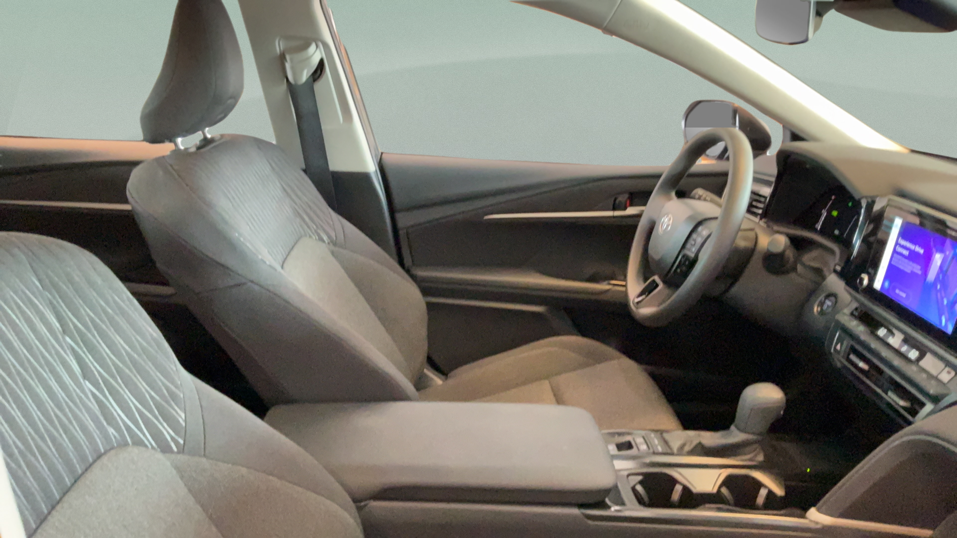 Certified 2025 Toyota Camry LE w/ Convenience Package FWD image 34