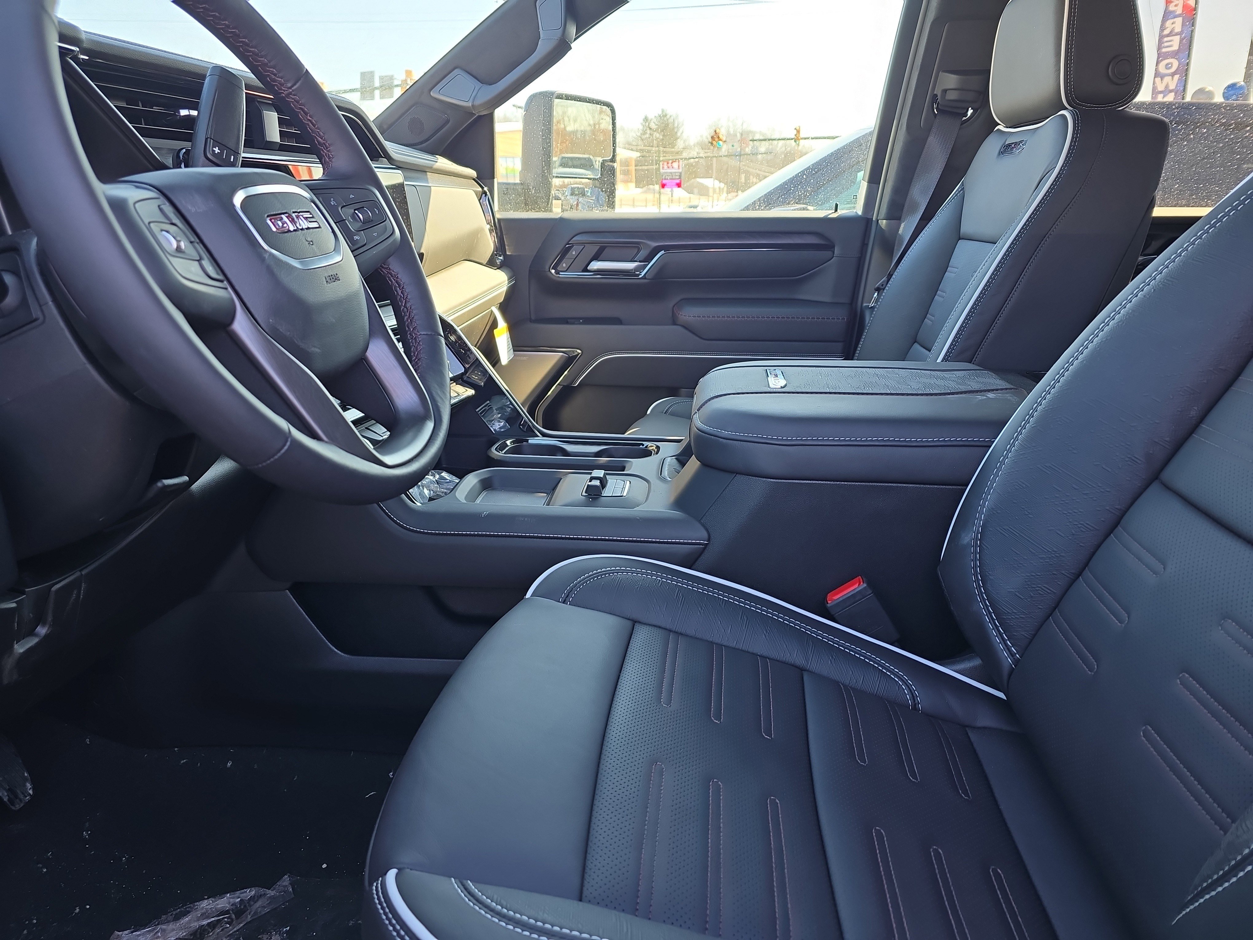 New 2026 GMC Sierra 2500 AT4X w/ LPO, Black Badging Package image 5