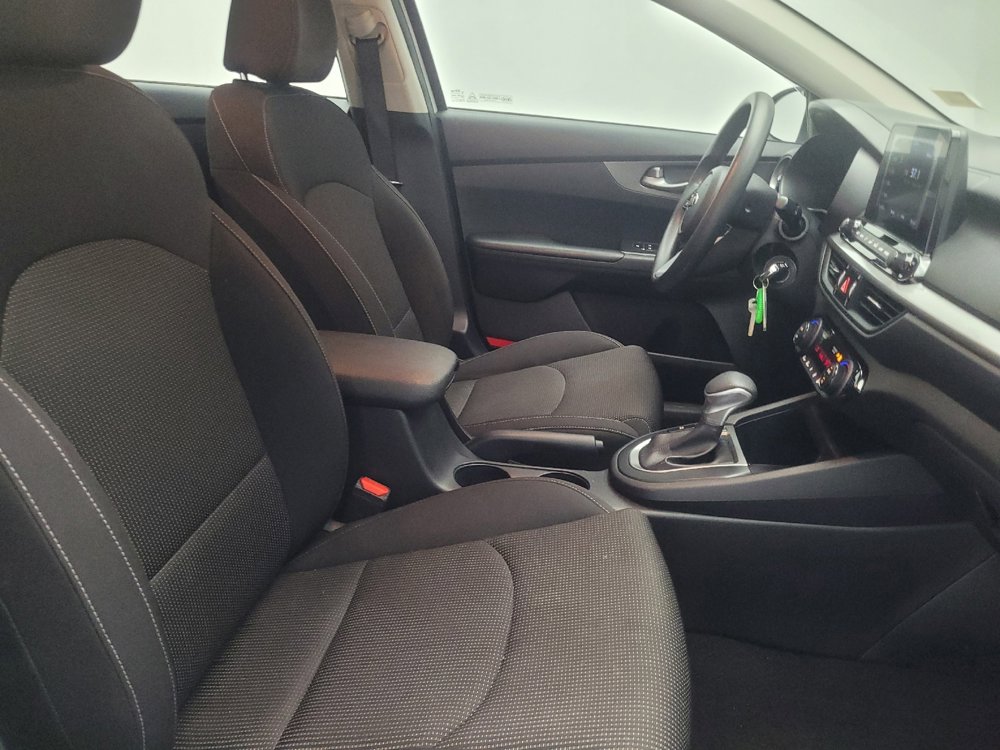 Used 2019 Kia Forte LXS FWD image 21