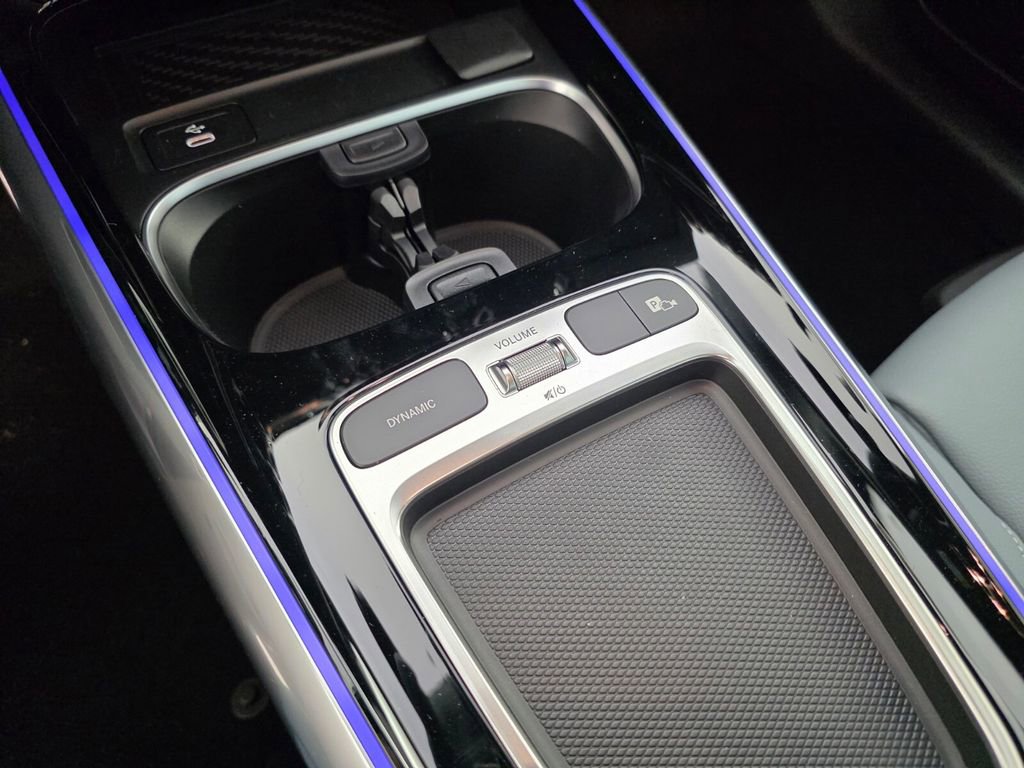 New 2026 Mercedes-Benz GLA 35 AMG 4MATIC image 14