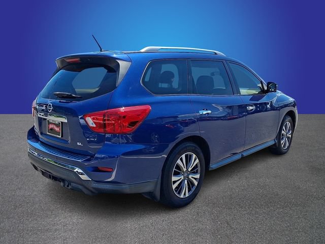 Used 2017 Nissan Pathfinder SL w/ SL Tech Package FWD image 4