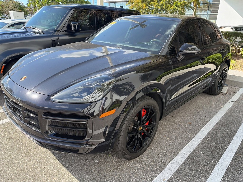 Used 2020 Porsche Cayenne Turbo image 15