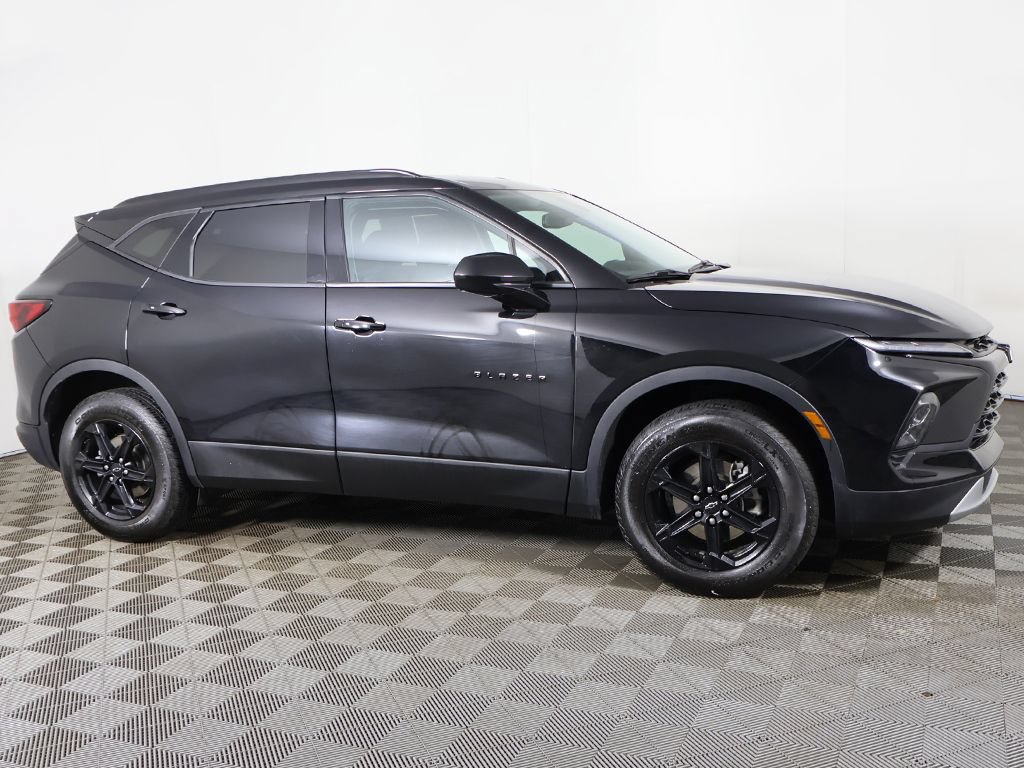 Used 2023 Chevrolet Blazer LT w/ Convenience Package FWD image 16