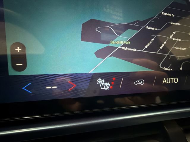 New 2026 Chevrolet Equinox EV LT image 31