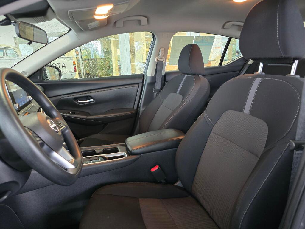Used 2024 Nissan Sentra SV FWD image 19