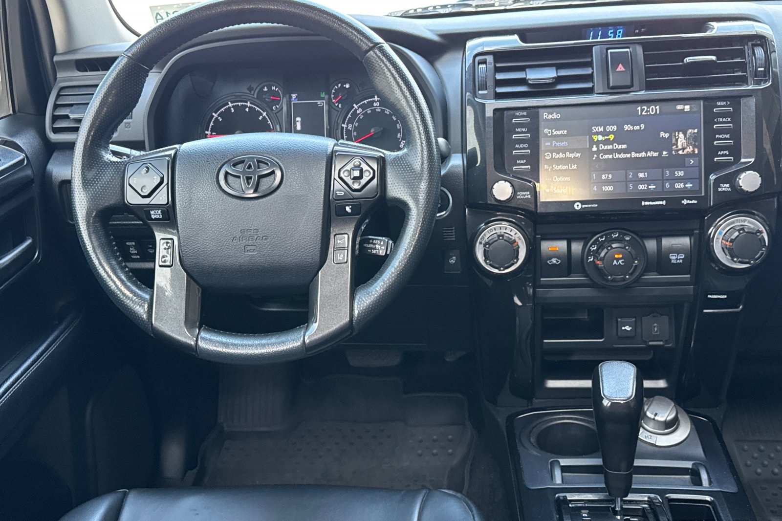 Used 2023 Toyota 4Runner 40th Anniversary SE AWD/4WD image 13