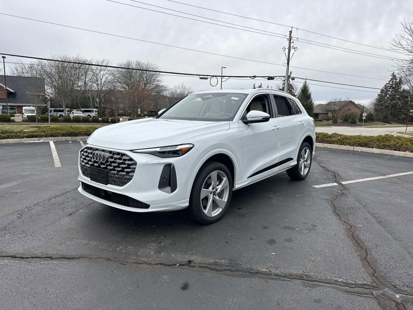 New 2025 Audi Q5 Prestige image 3