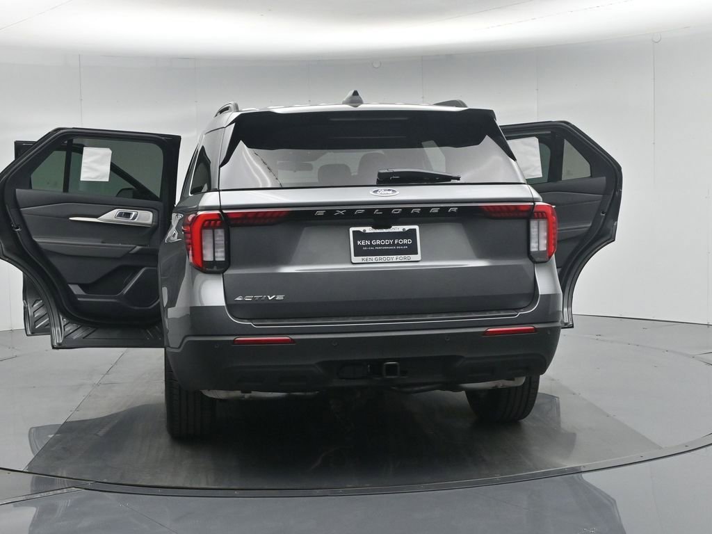 New 2026 Ford Explorer Active image 32