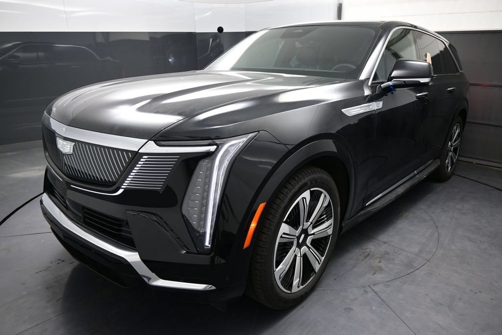 Used 2025 Cadillac Escalade IQ Luxury 2 w/ LPO, Premium Carpet Package AWD/4WD image 8