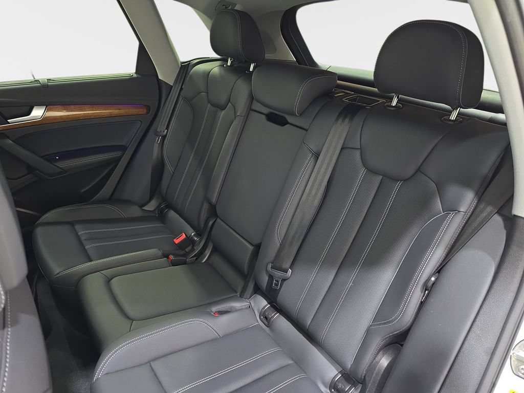 Used 2023 Audi Q5 Prestige w/ Prestige Package AWD/4WD image 17