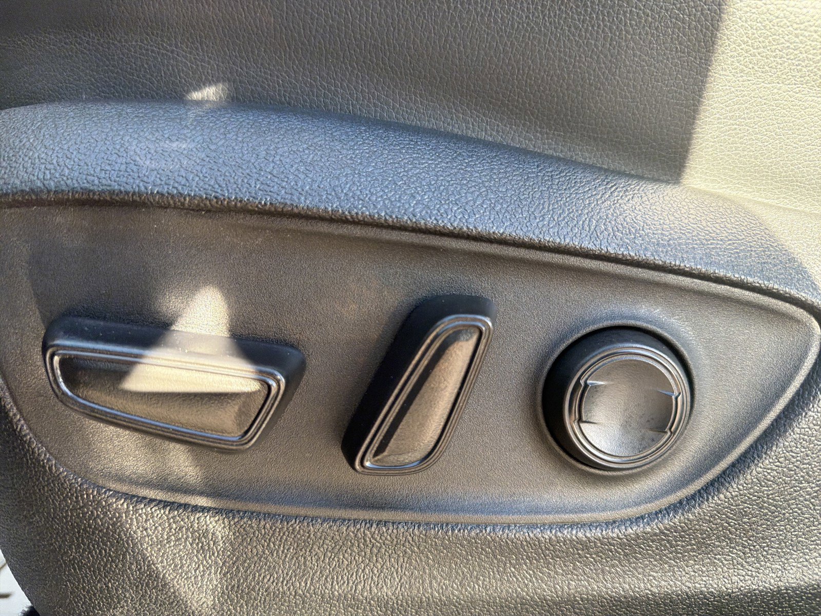 Used 2024 Toyota Highlander XLE image 20