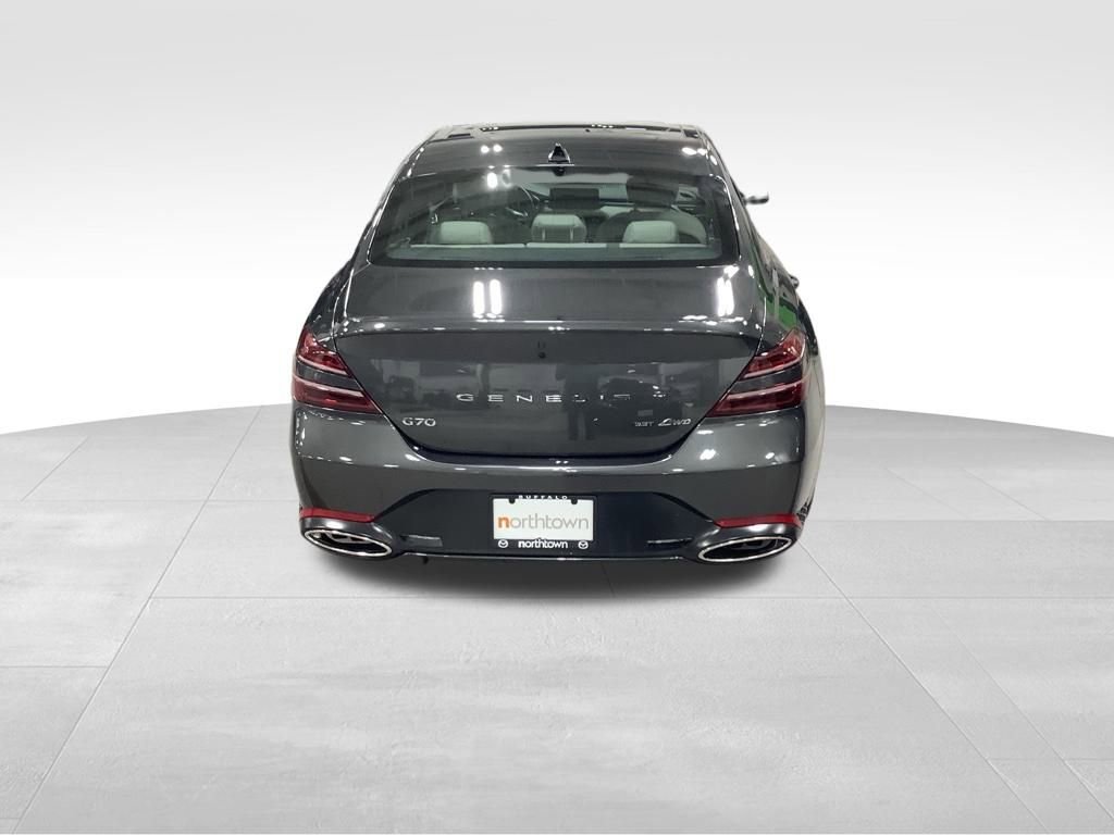 Used 2023 Genesis G70 3.3T w/ Sport Prestige Package image 8