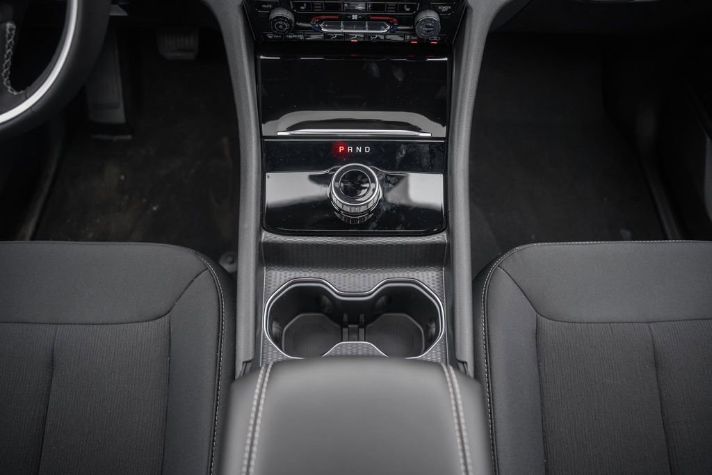 New 2025 Jeep Grand Cherokee Laredo X w/ Luxury Tech Group I image 26