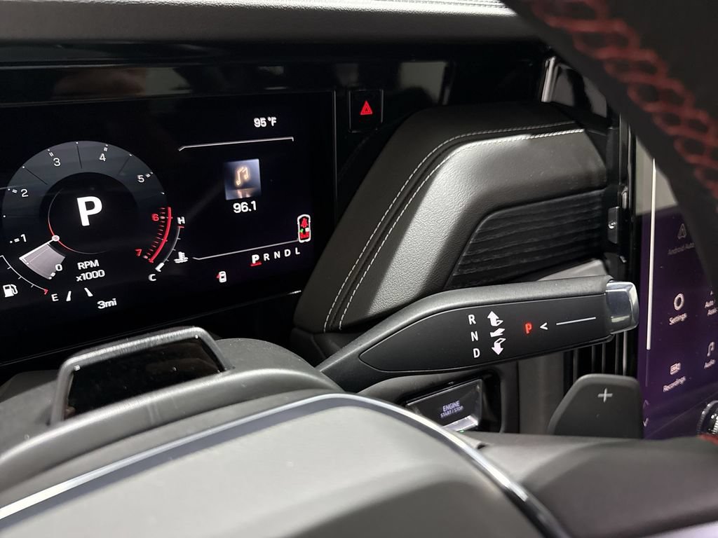 New 2026 GMC Yukon AT4 Ultimate AWD/4WD image 16