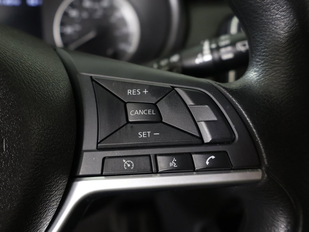 Used 2019 Nissan Kicks SV image 38