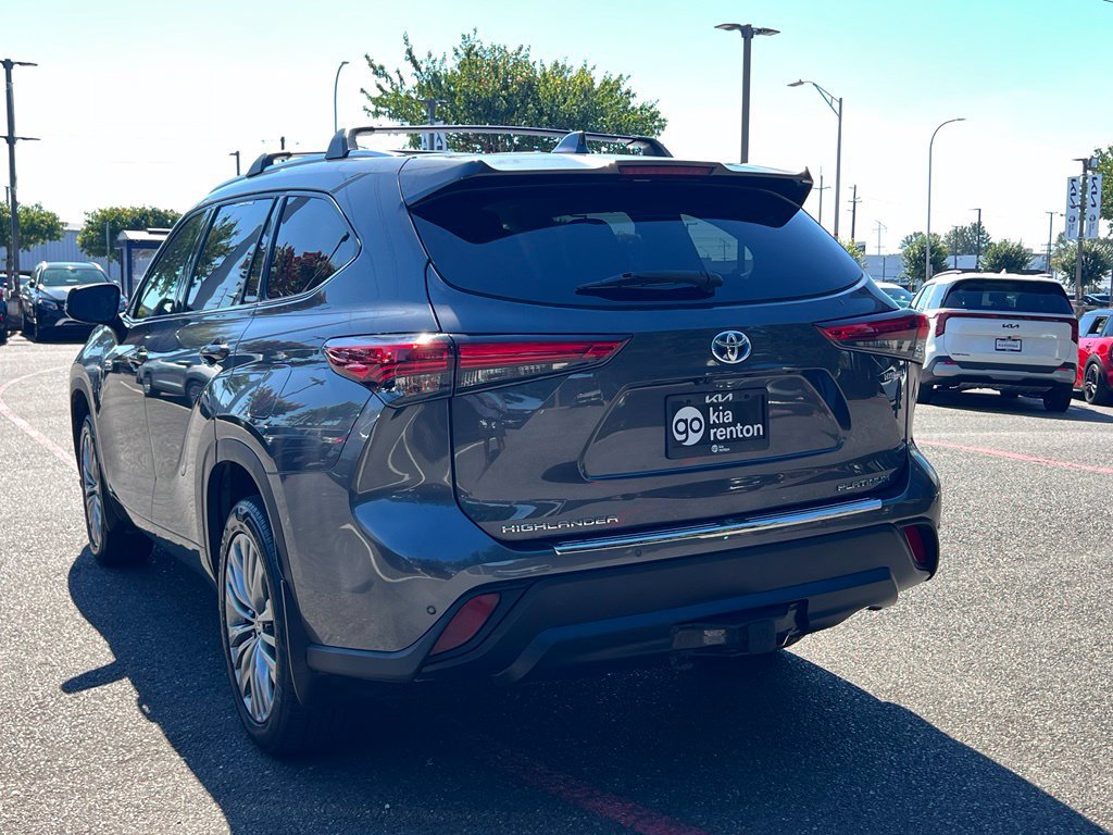 Used 2021 Toyota Highlander Platinum AWD/4WD image 9