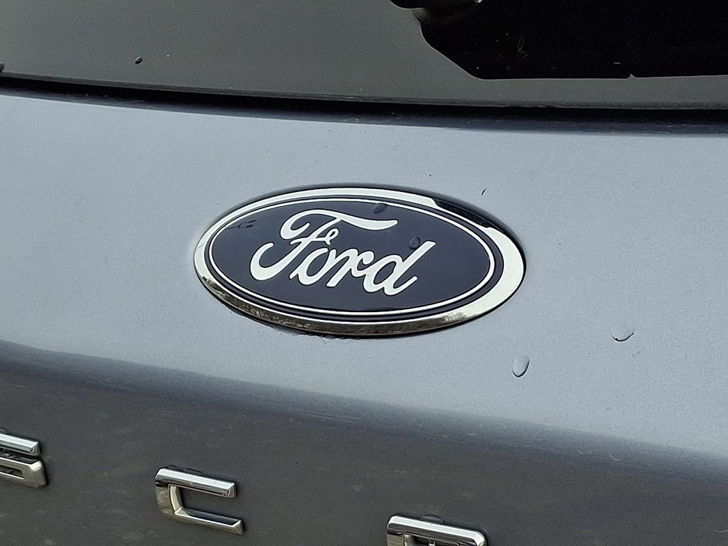 Used 2022 Ford Escape SE w/ Cold Weather Package image 30