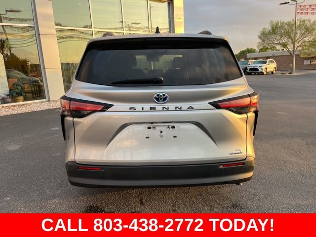 Used 2022 Toyota Sienna LE w/ LE Plus Package image 33