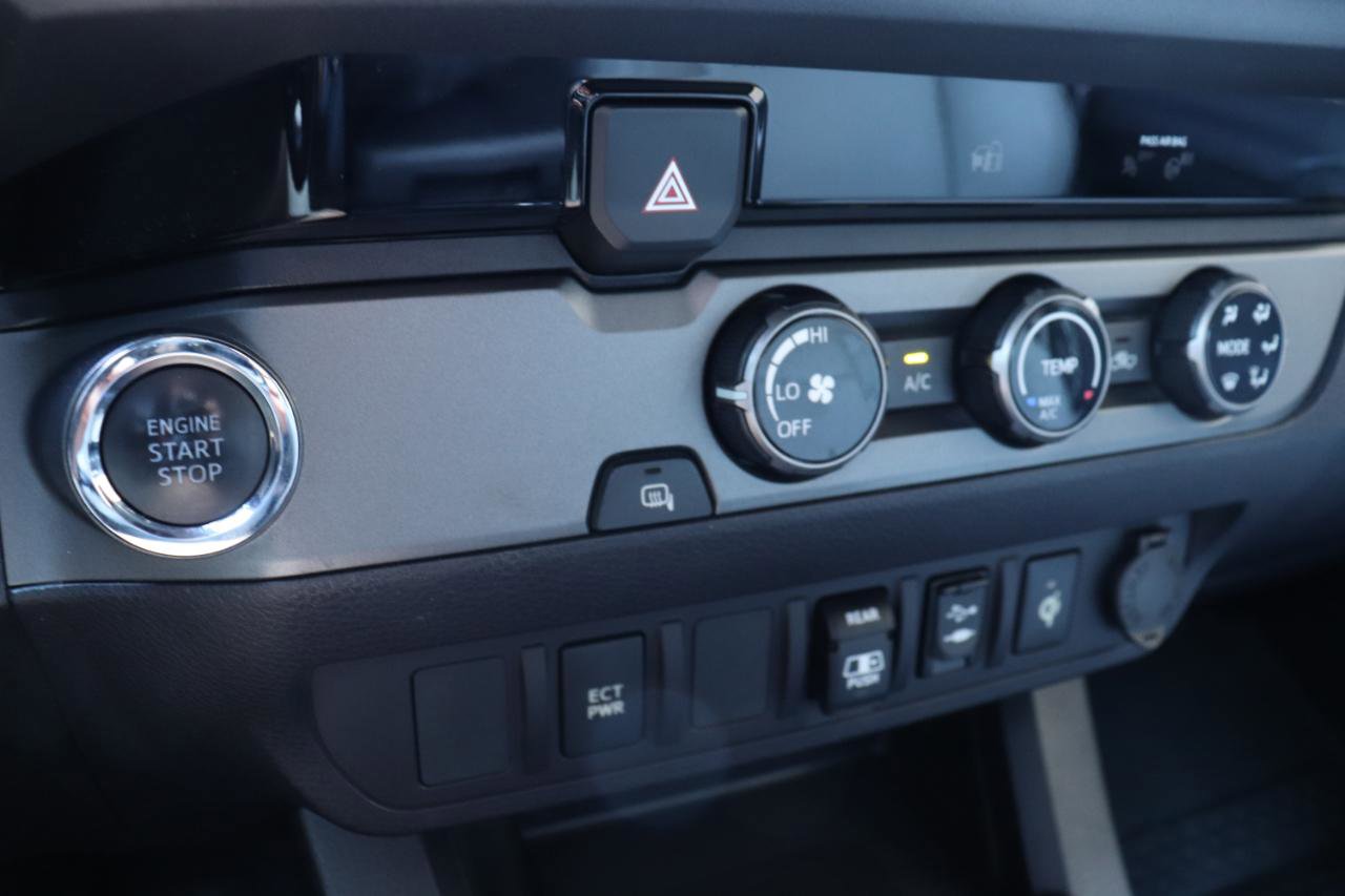 Used 2018 Toyota Tacoma TRD Sport image 61