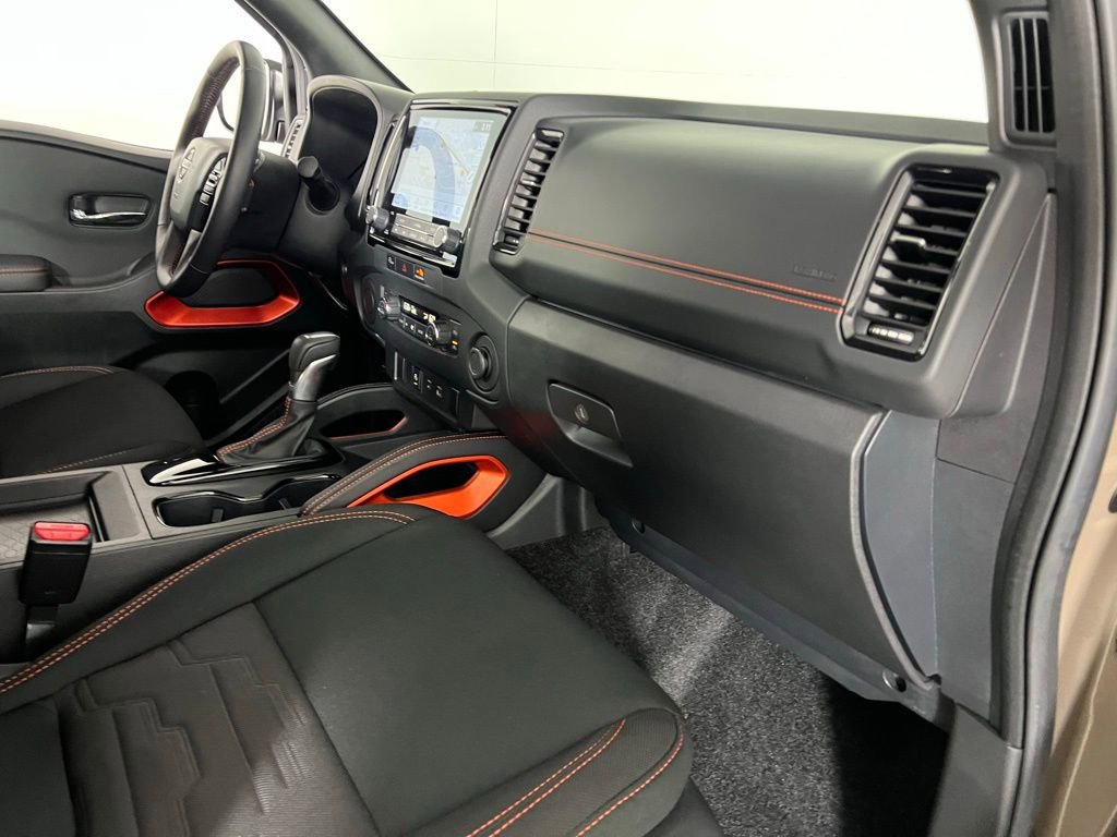 Used 2024 Nissan Frontier Pro-X w/ Technology Package image 30