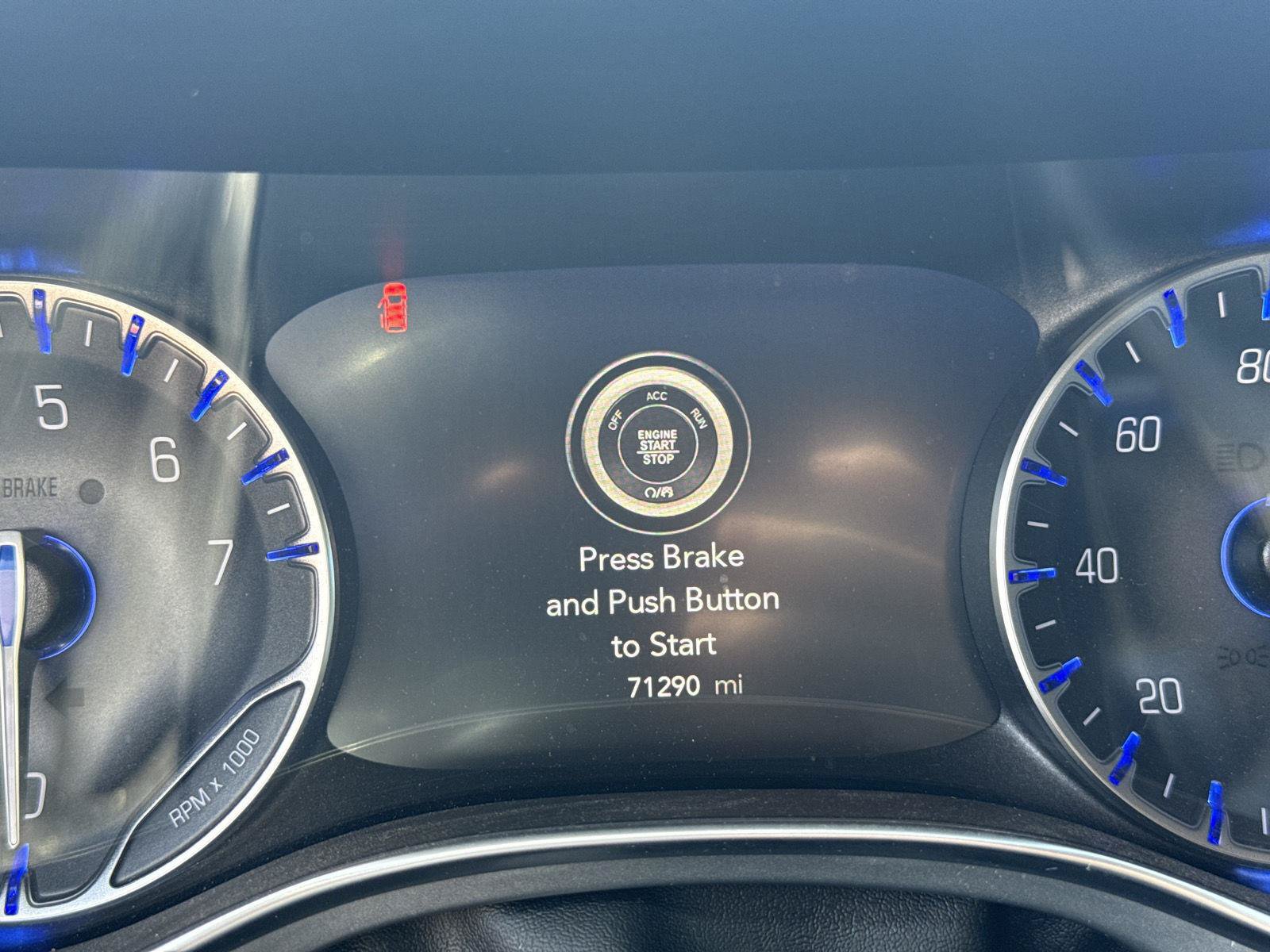 Used 2019 Chrysler Pacifica Touring-L Plus w/ Advanced Safetytec Group FWD image 14
