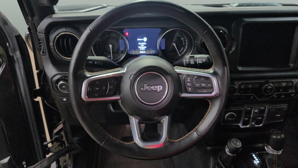 Used 2021 Jeep Wrangler Unlimited Sahara AWD/4WD image 9