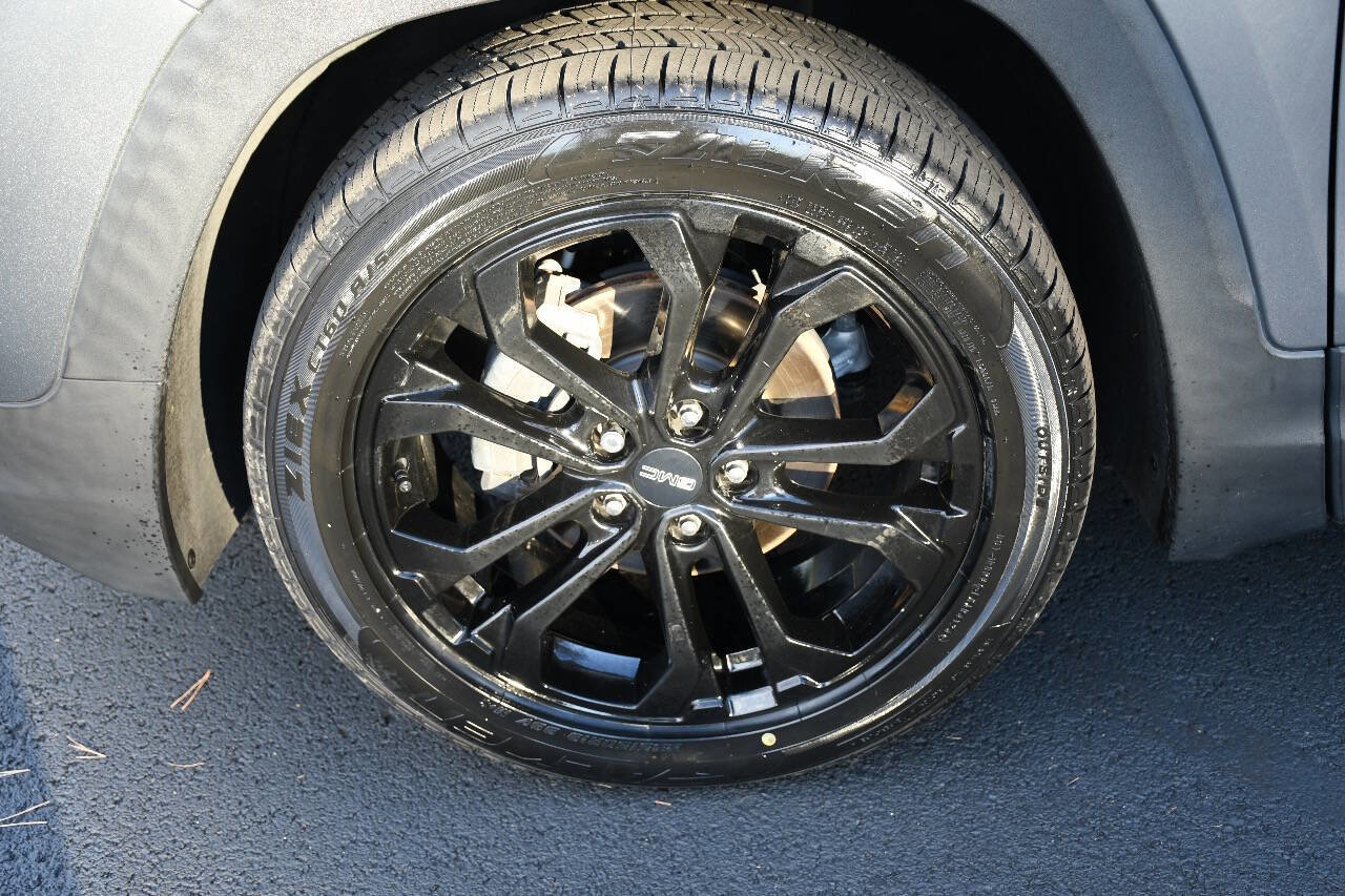 Used 2021 GMC Terrain SLT w/ Elevation Edition image 39