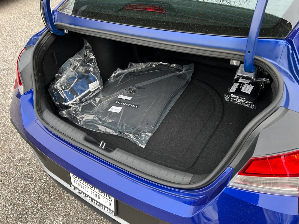 New 2026 Hyundai Elantra SE w/ Cargo Package FWD image 20
