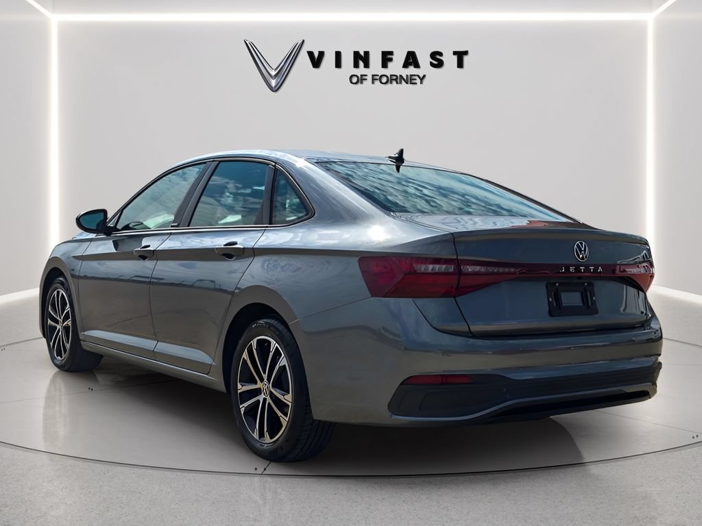 Used 2025 Volkswagen Jetta Sport FWD image 3