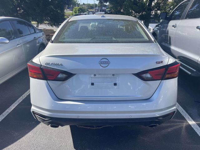 Used 2024 Nissan Altima 2.5 SR FWD image 9