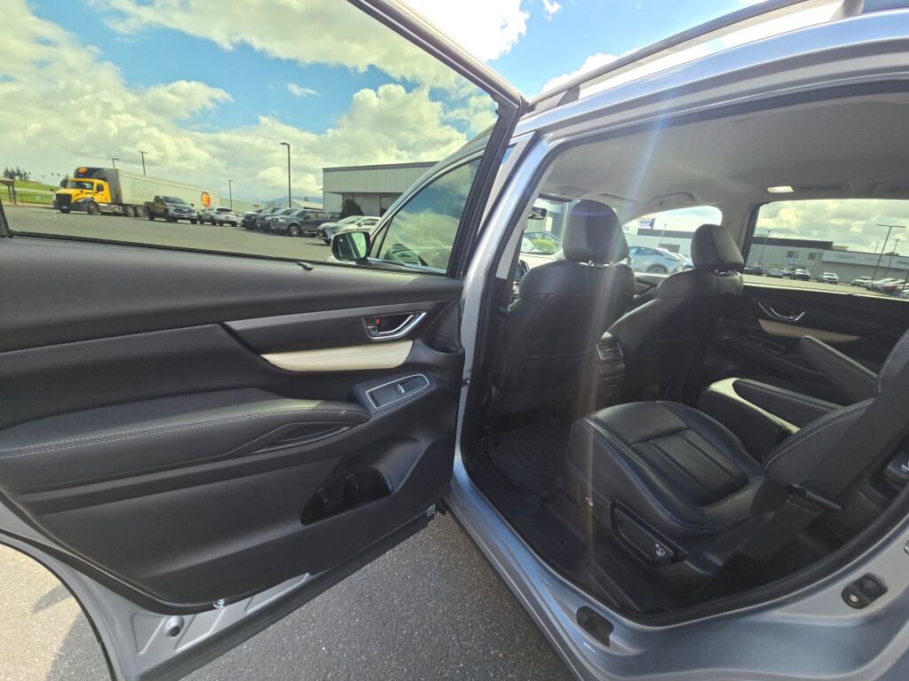 Used 2019 Subaru Ascent Limited w/ Popular Package #2A image 12