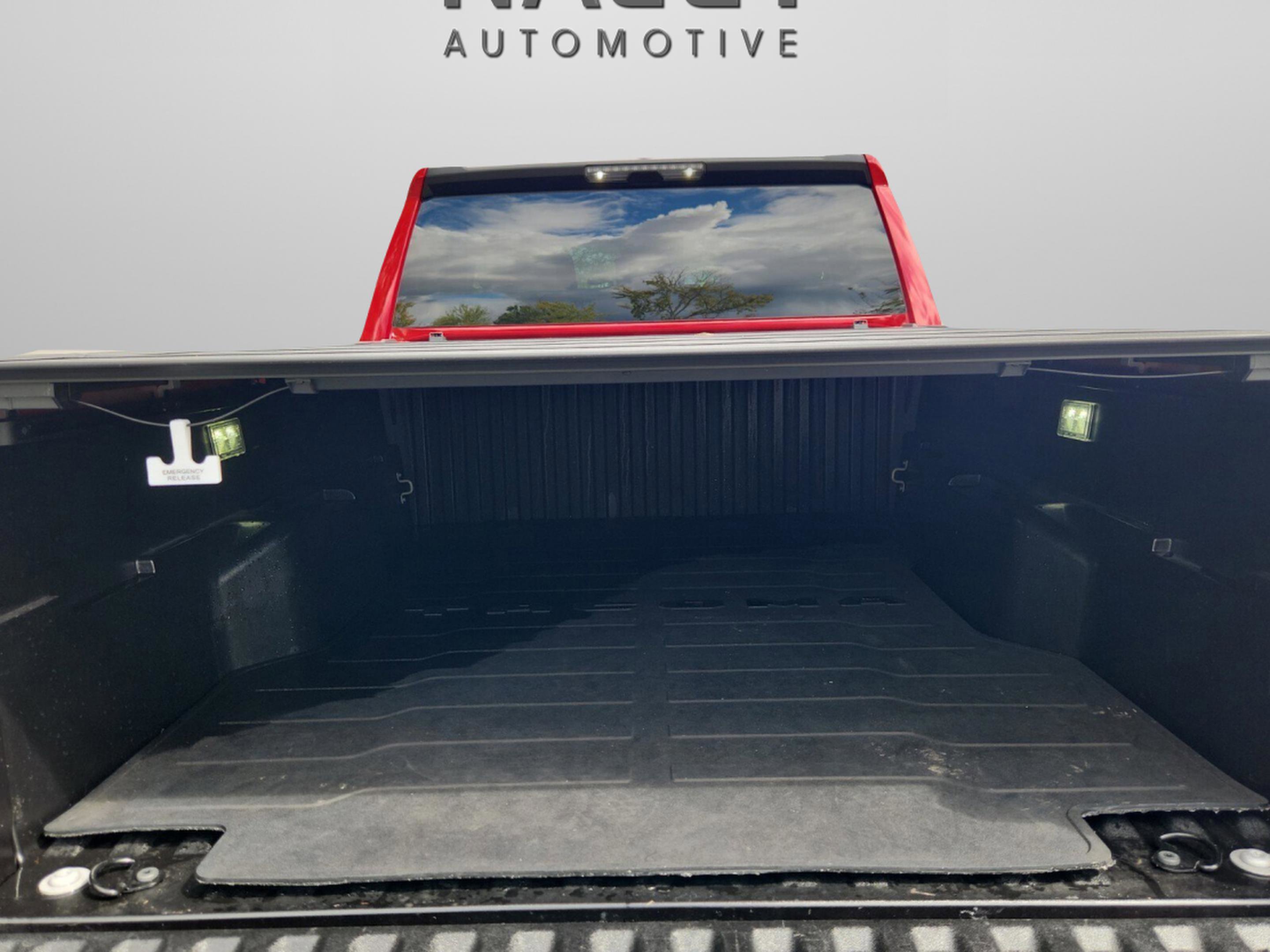 Certified 2025 Toyota Tacoma SR5 image 29